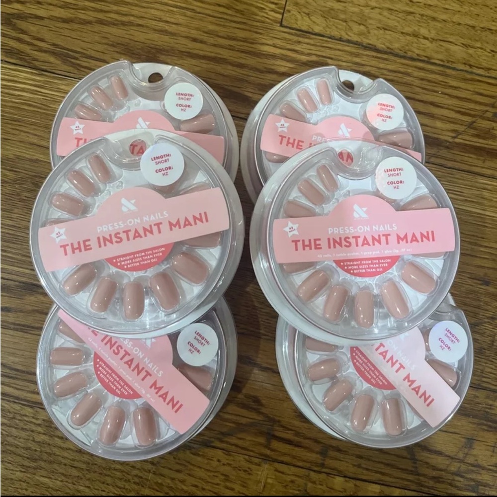 Olive & June The Instant Mani Press On Nails Short In HZ Lot Of 6